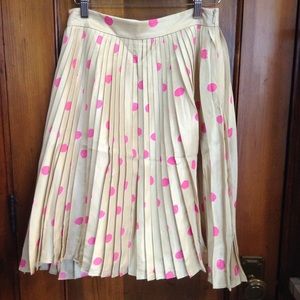 Pleated skirt